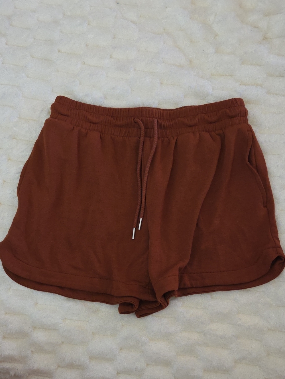 Lou & Grey Women's Rust Drawstring Lounge Shorts